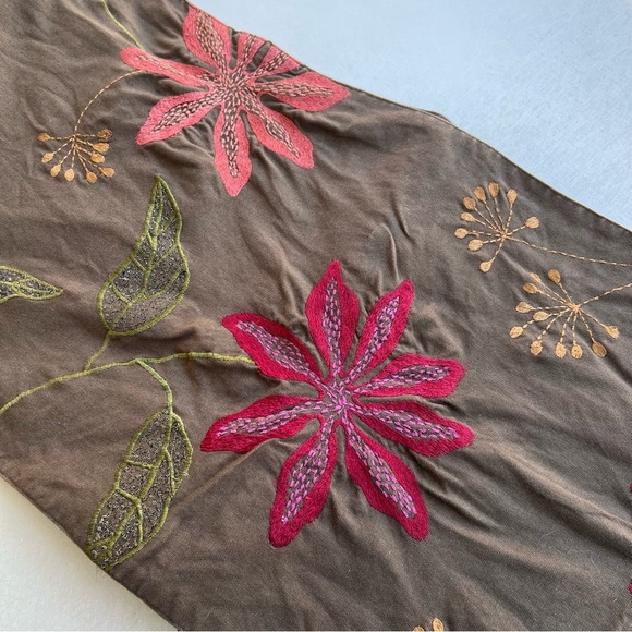 Crate&Barrel Brown Embroidered Runner      14 x90 - Picture 2 of 5